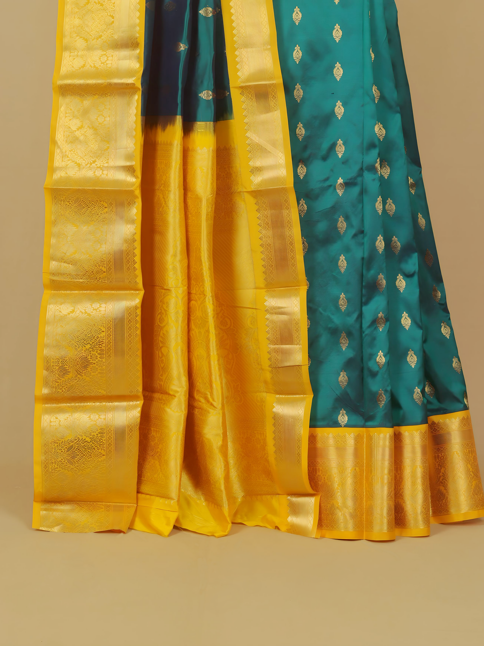 Emerald green silk kanjivaram saree