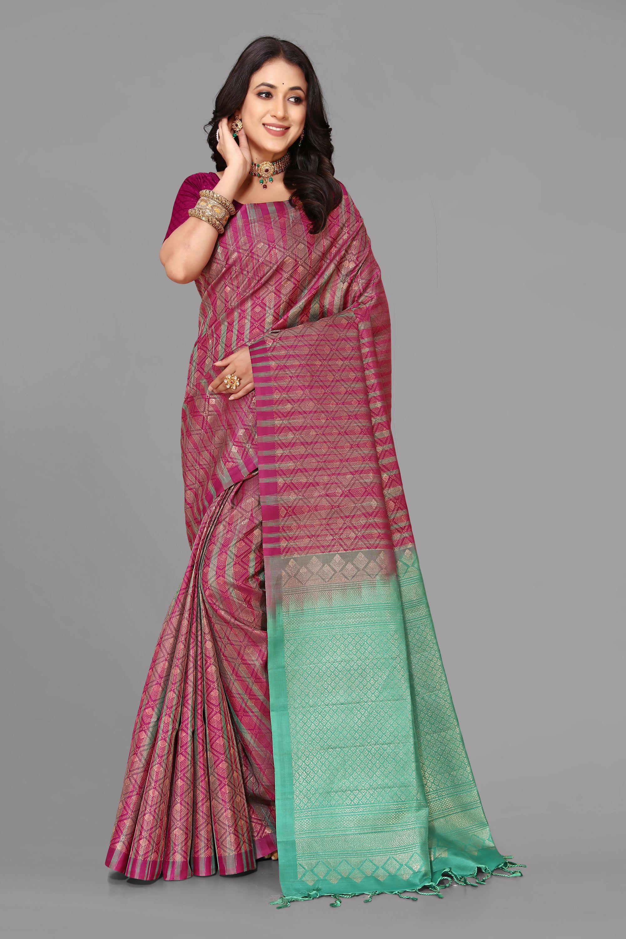 Gajari border less zari brocket soft silk saree
