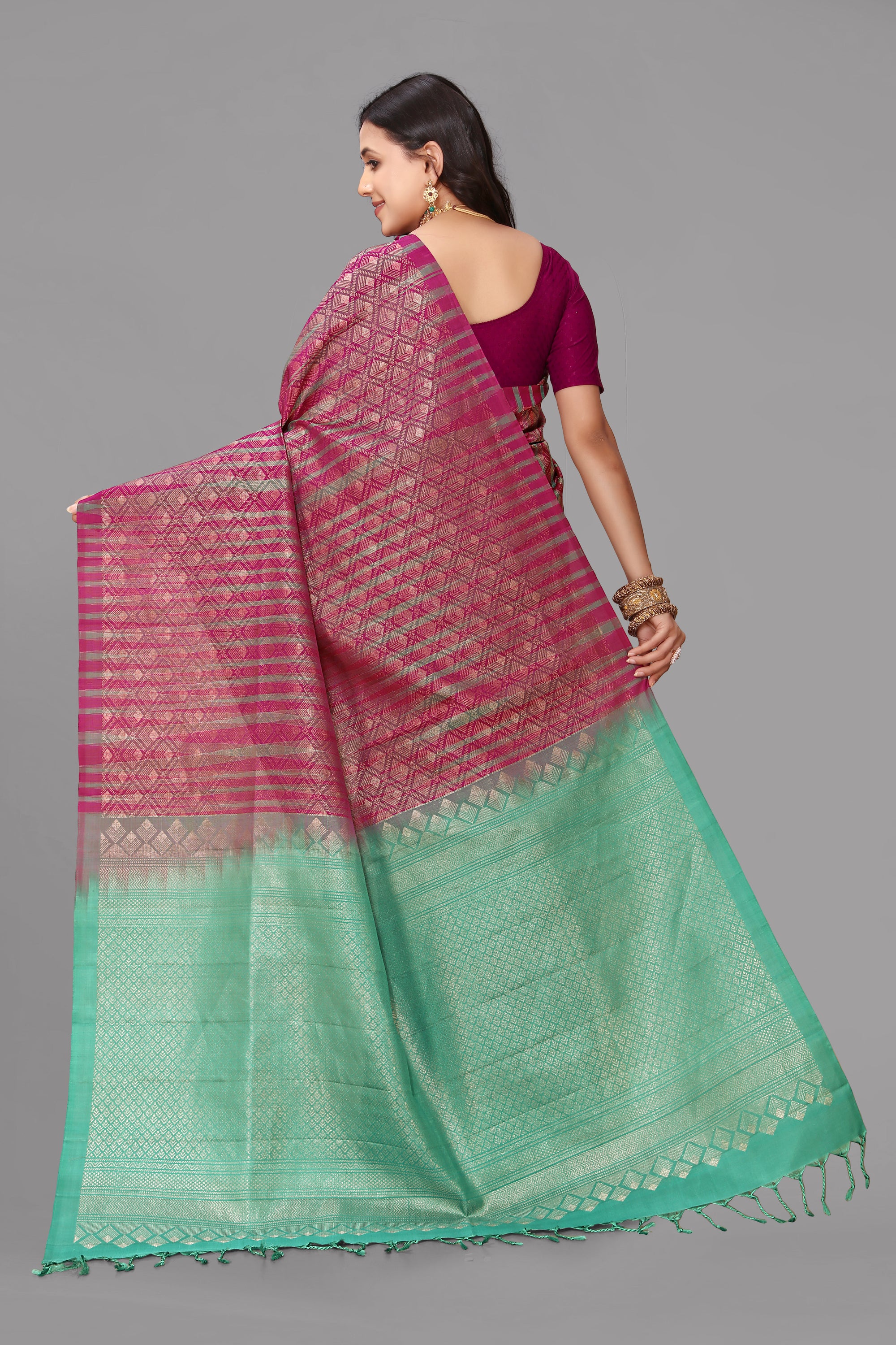 Gajari border less zari brocket soft silk saree