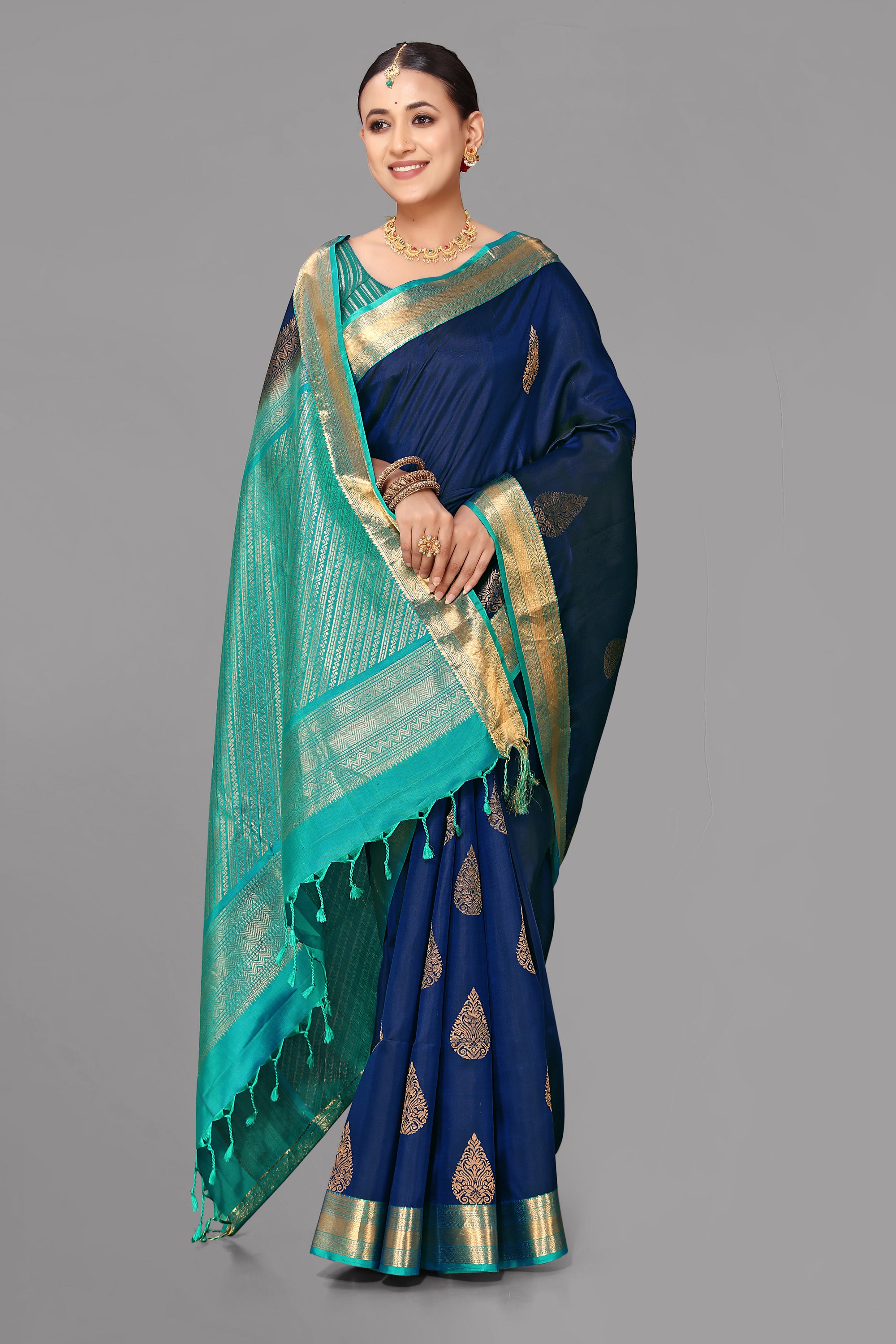 Navy blue soft silk kanjivaram saree