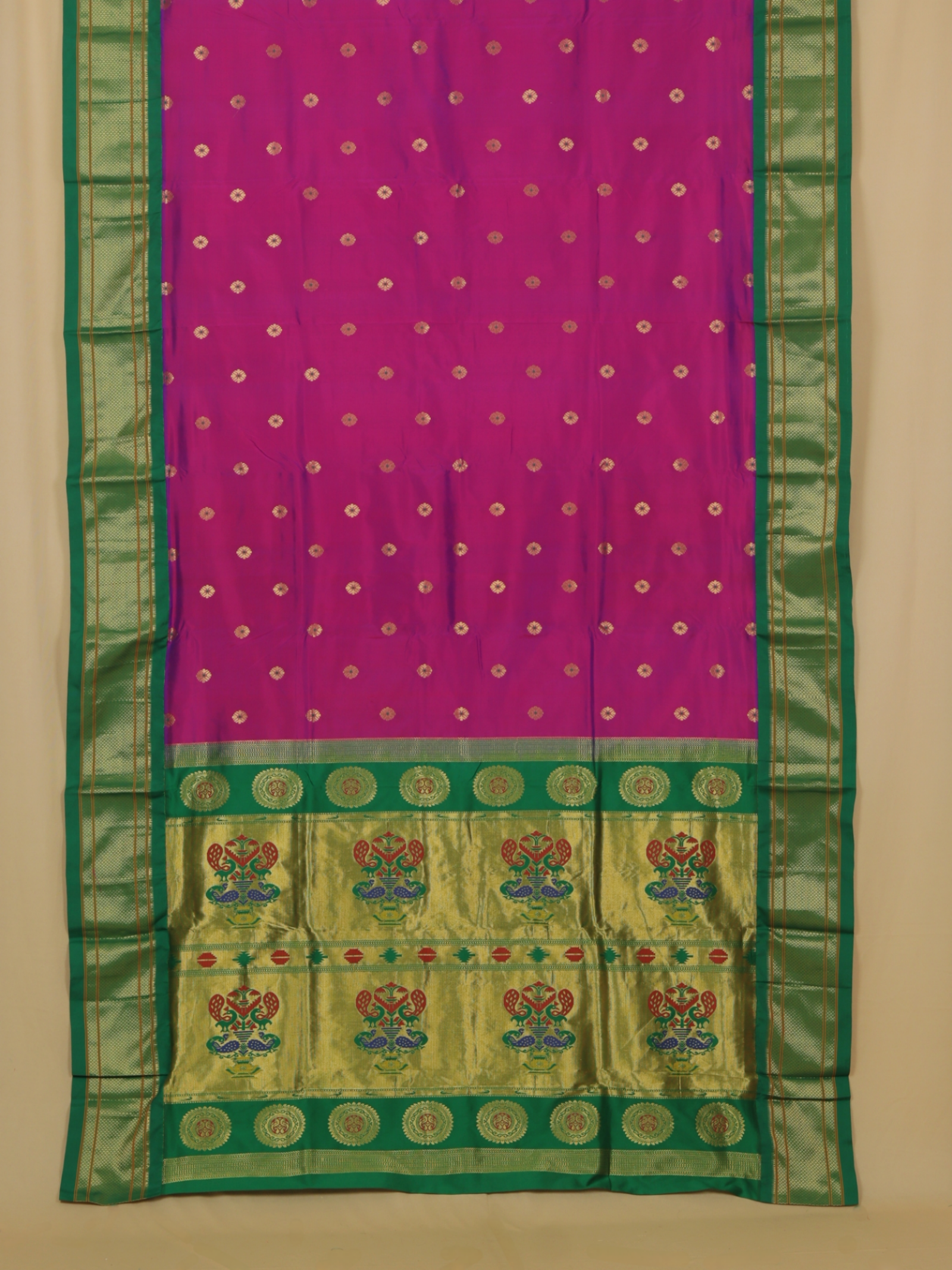 Majenta silk paithani saree