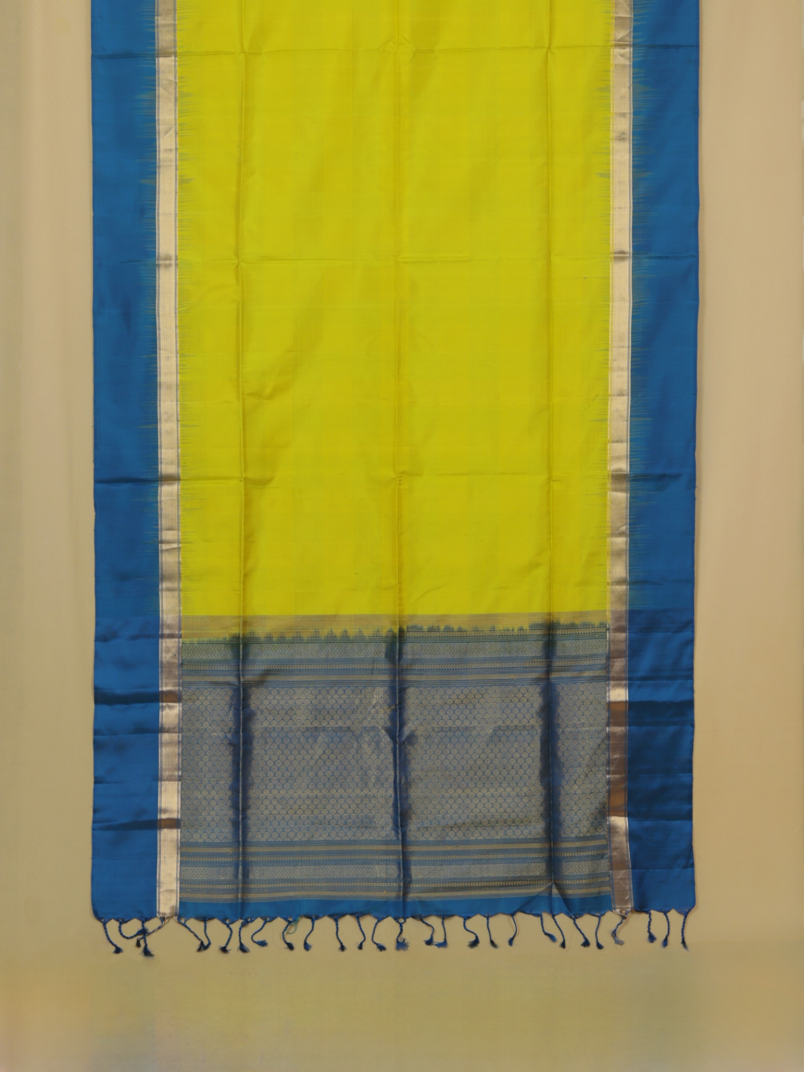 Parrot green soft silk handwoven kanjivaram saree