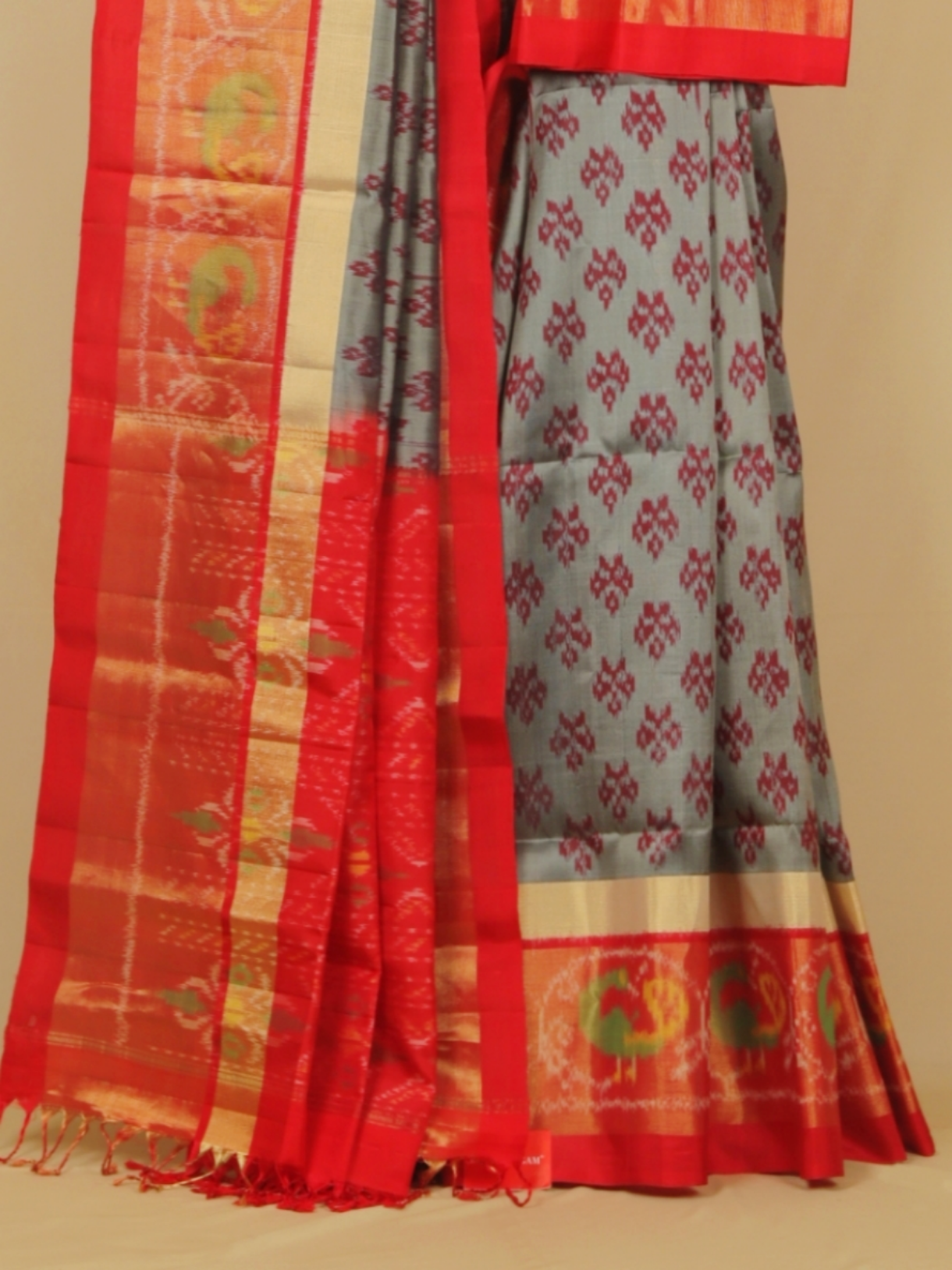 Cement grey Ikkat soft silk handwoven kanjivaram saree