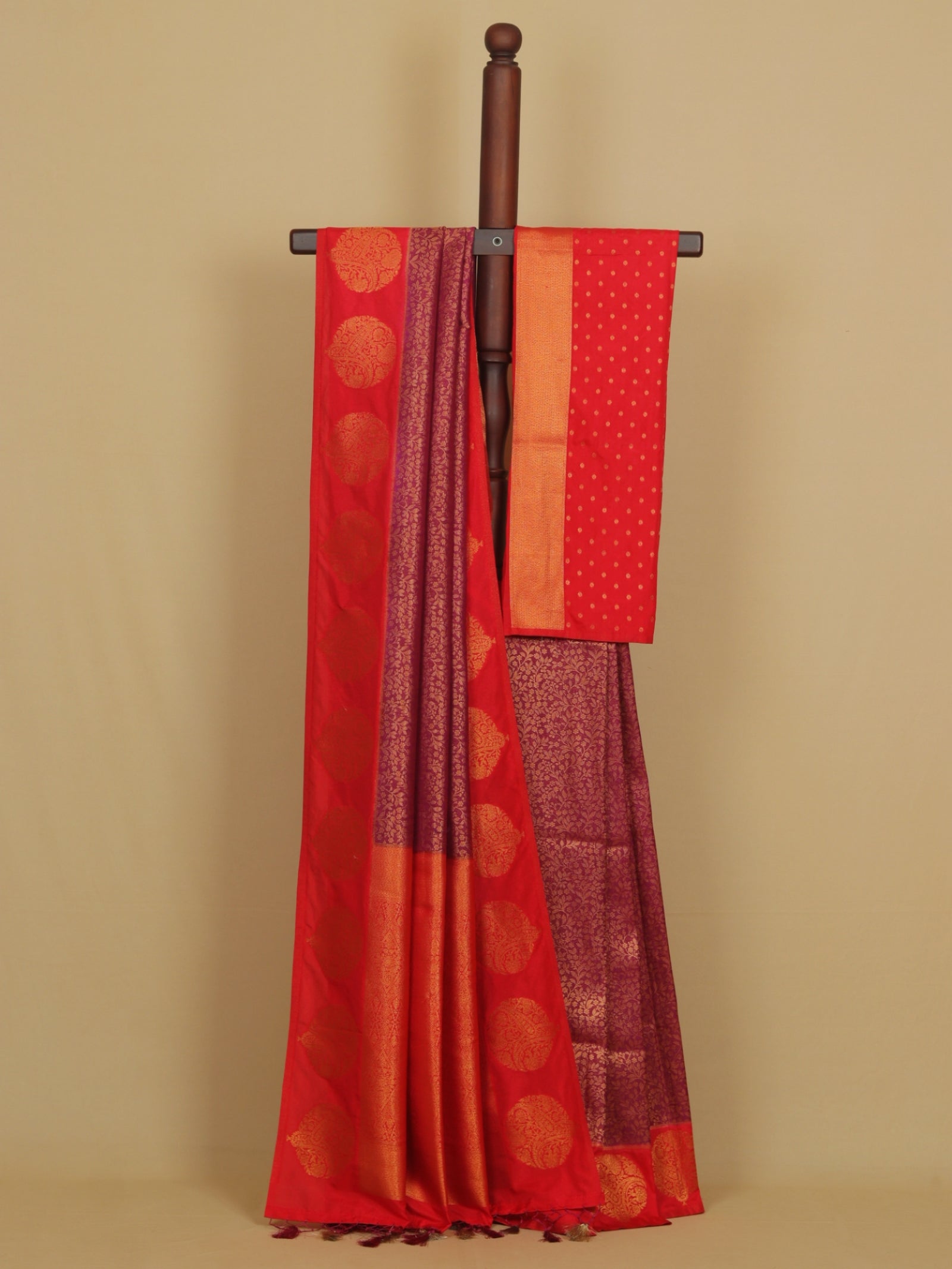 Majenta zari brocket saree