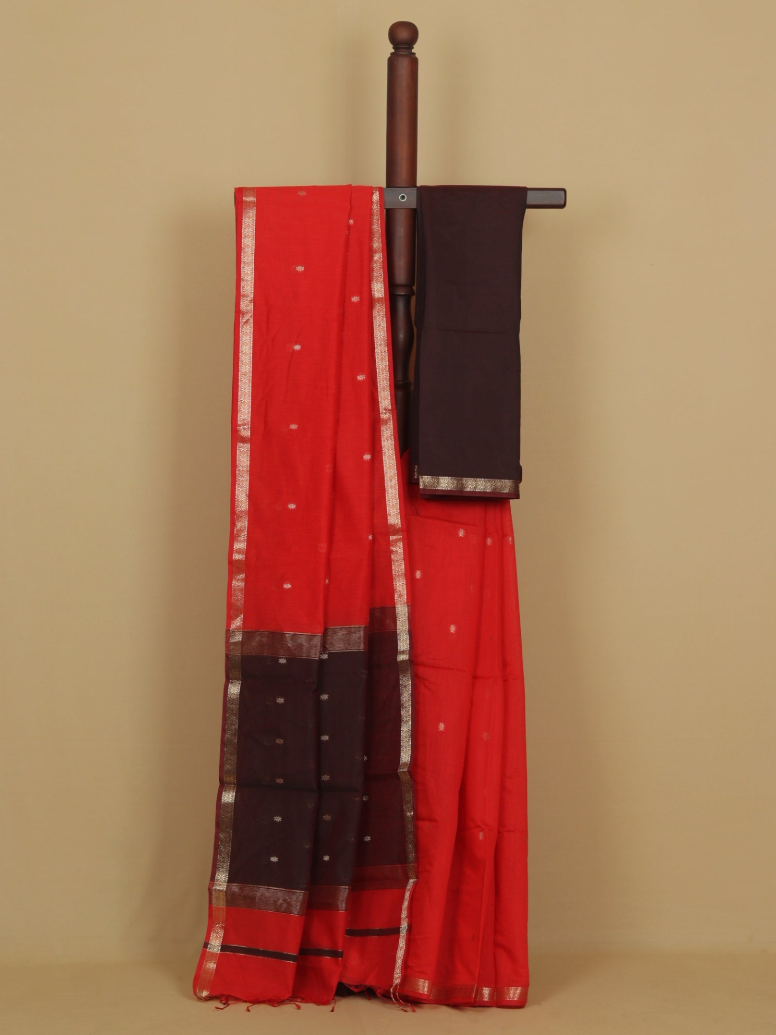 Red cotton maheshwari saree