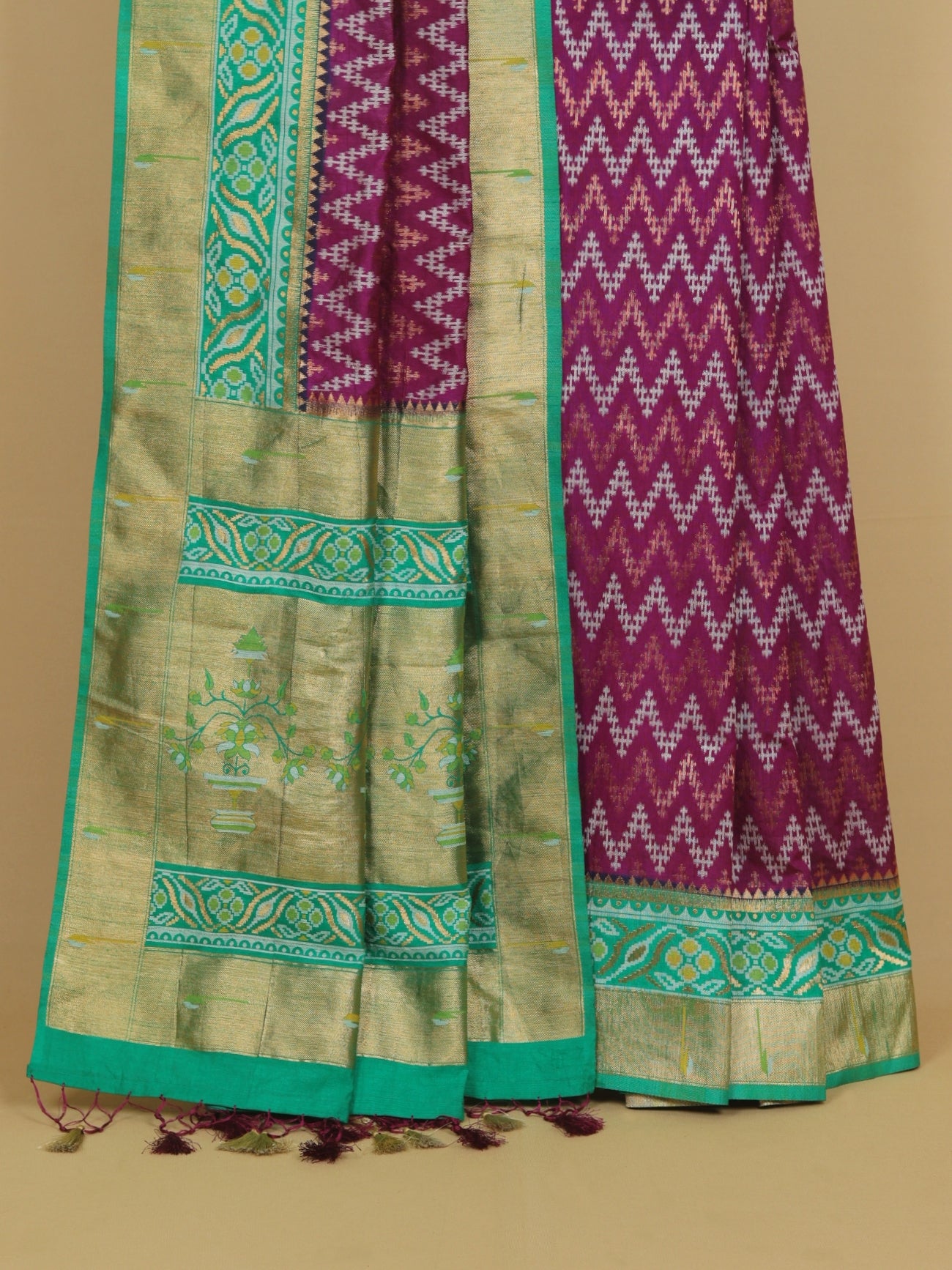 Purple majenta ikkat saree
