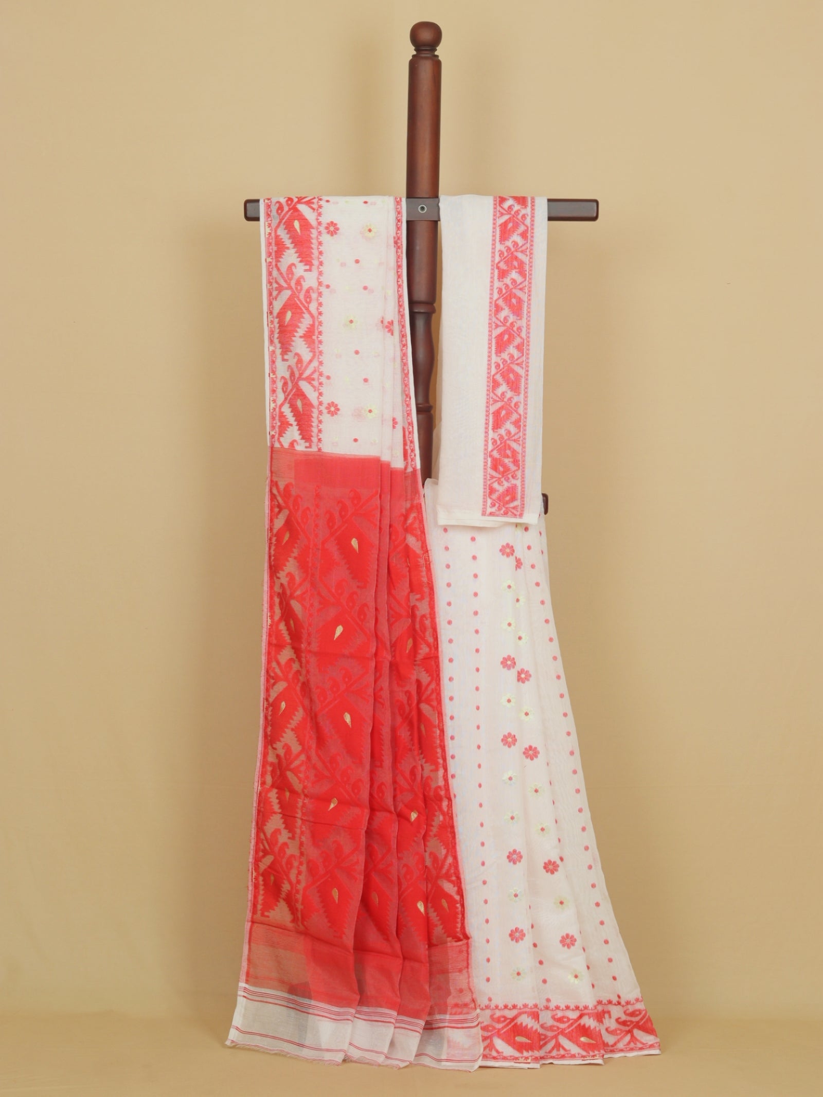 White jamdani cotton saree