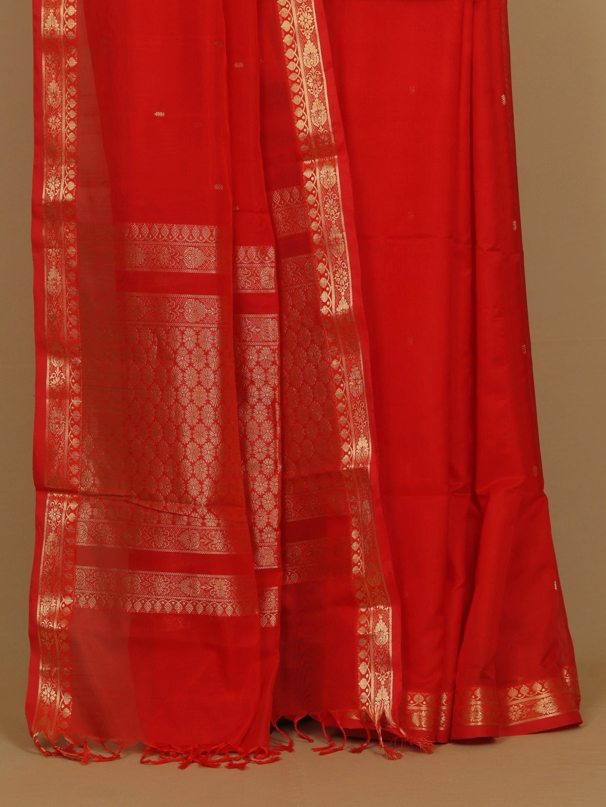 Red Peshwai saree