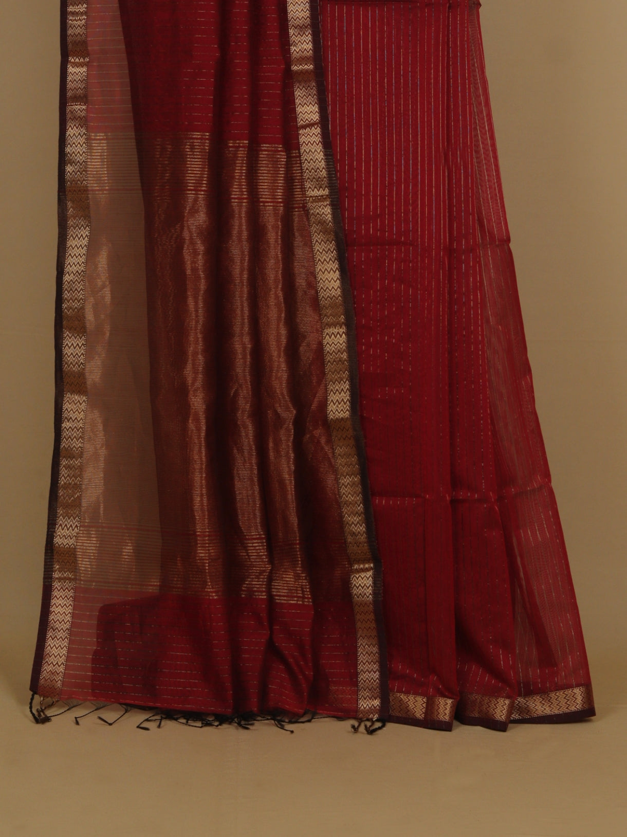 Maroon cotton silk maheshwari saree