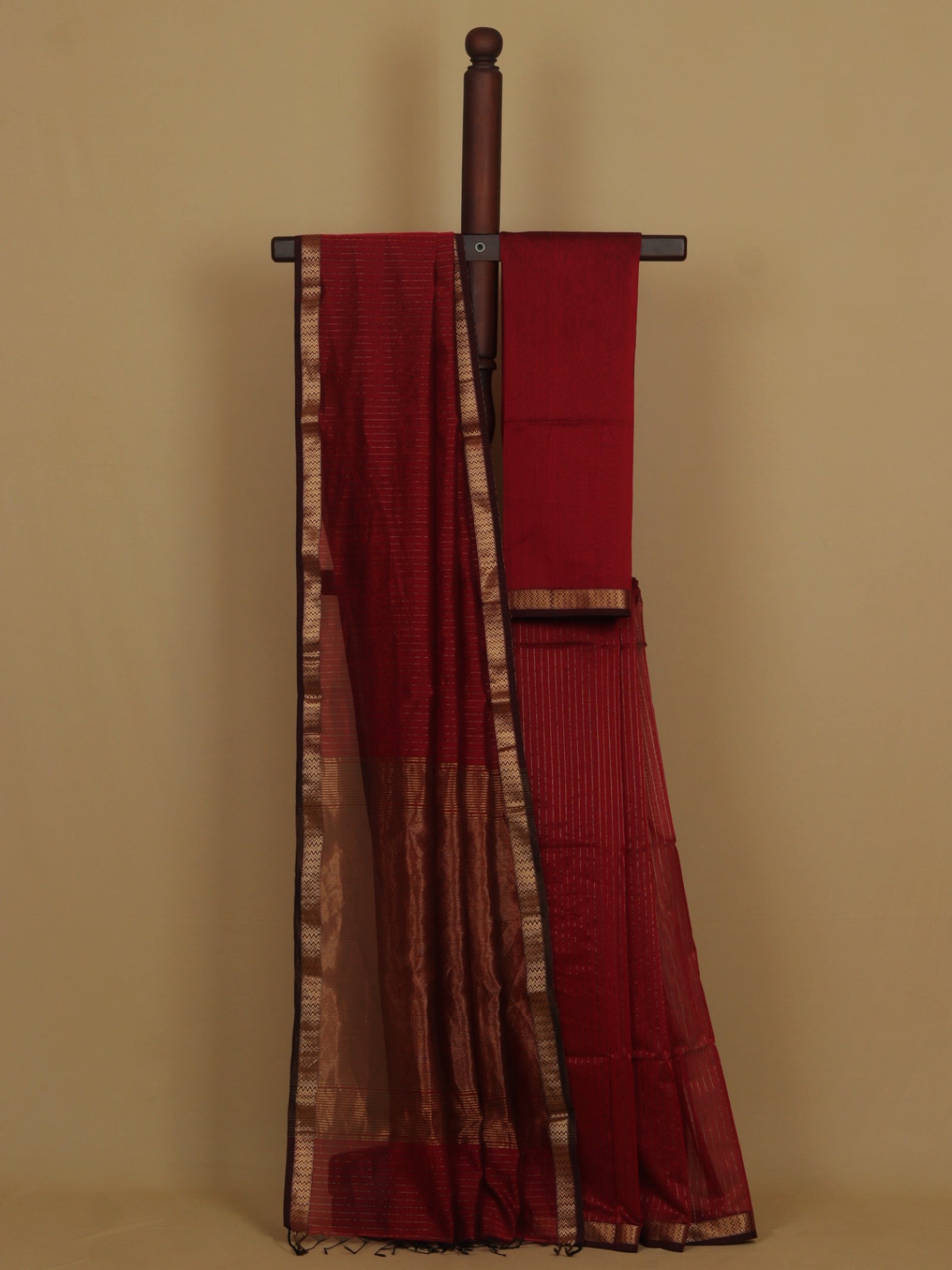 Maroon cotton silk maheshwari saree