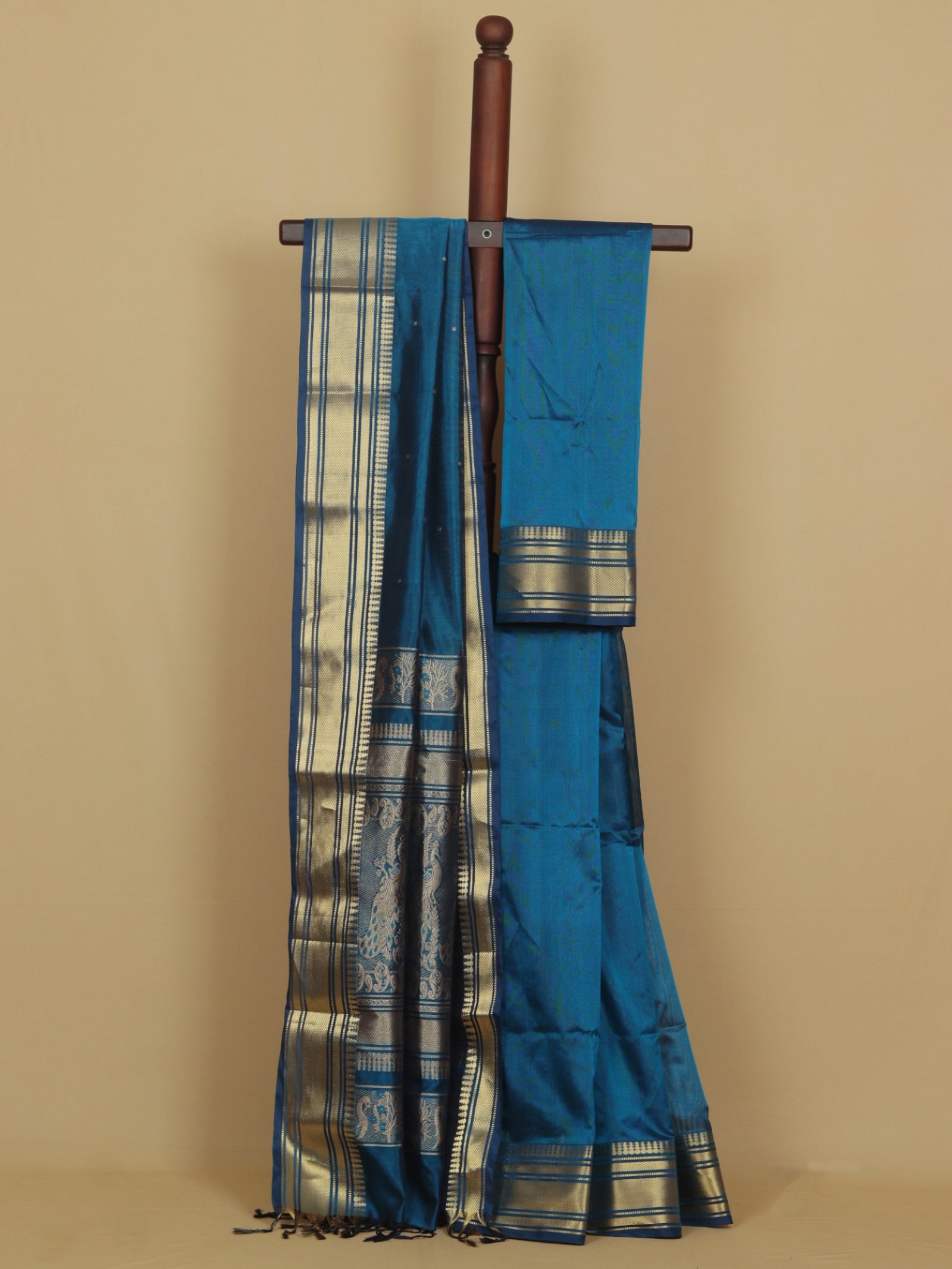 Rich blue peshwai silk saree