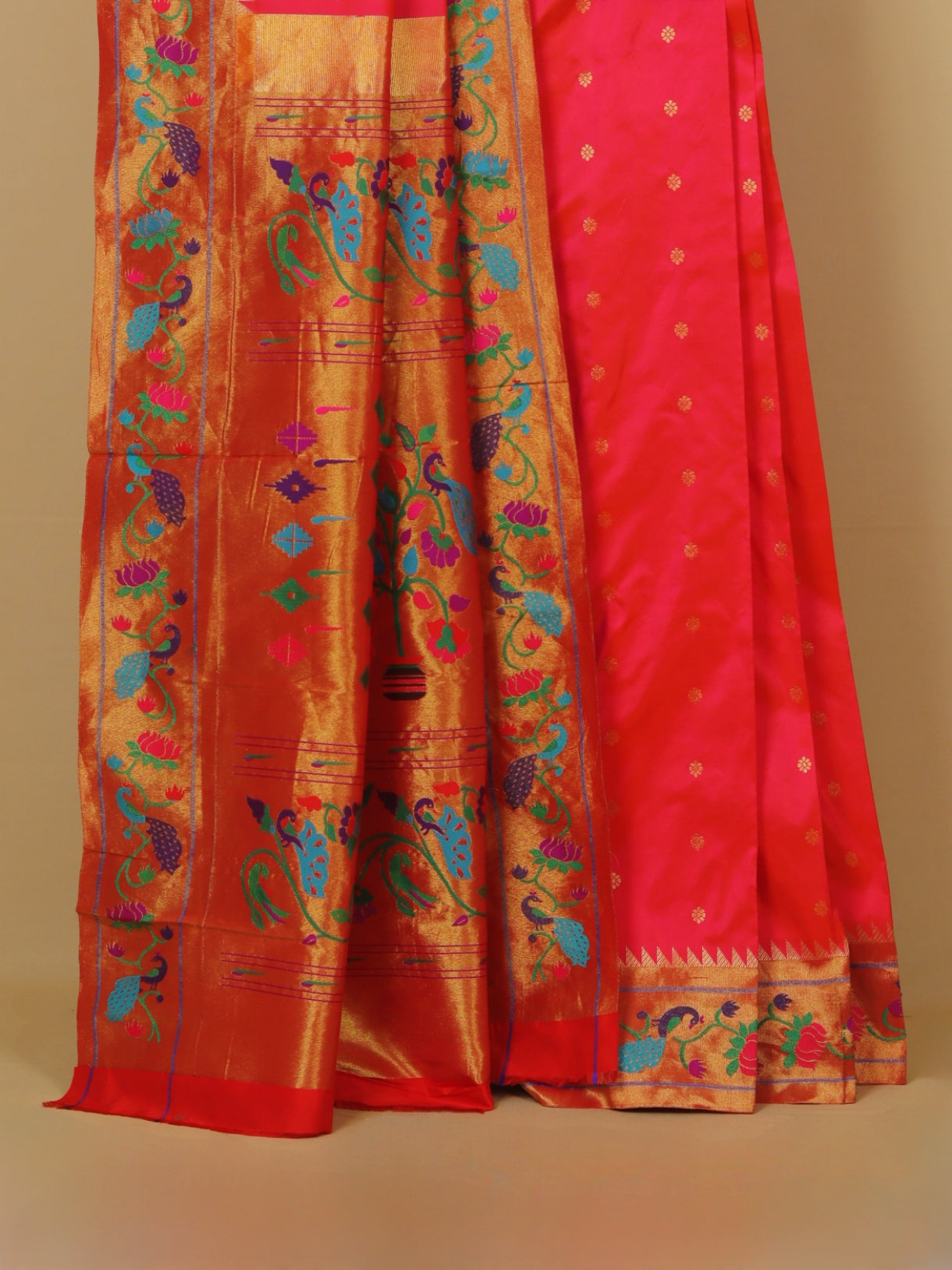 Peachish rani fancy border paithani silk saree