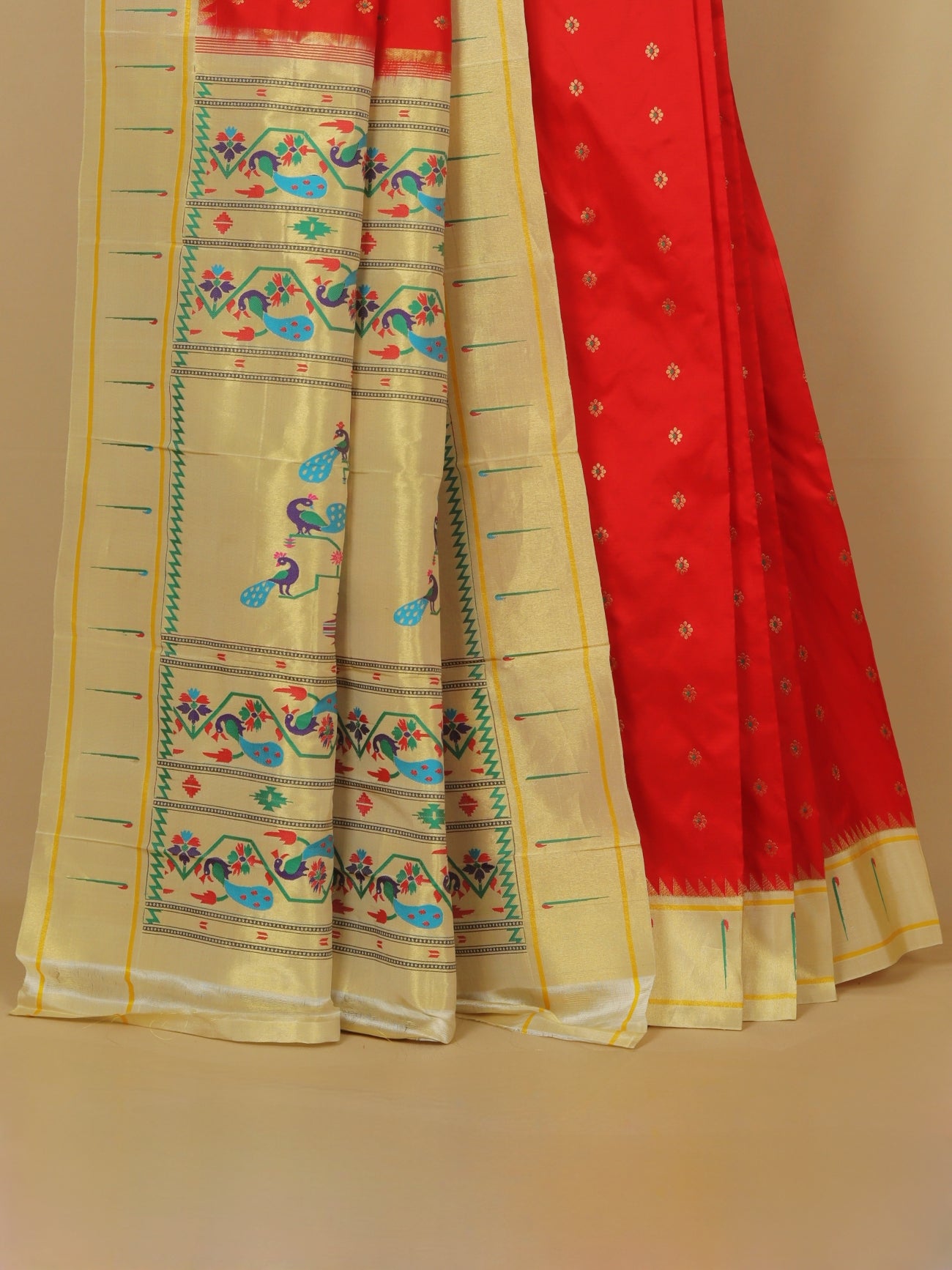 Red munia paithani saree
