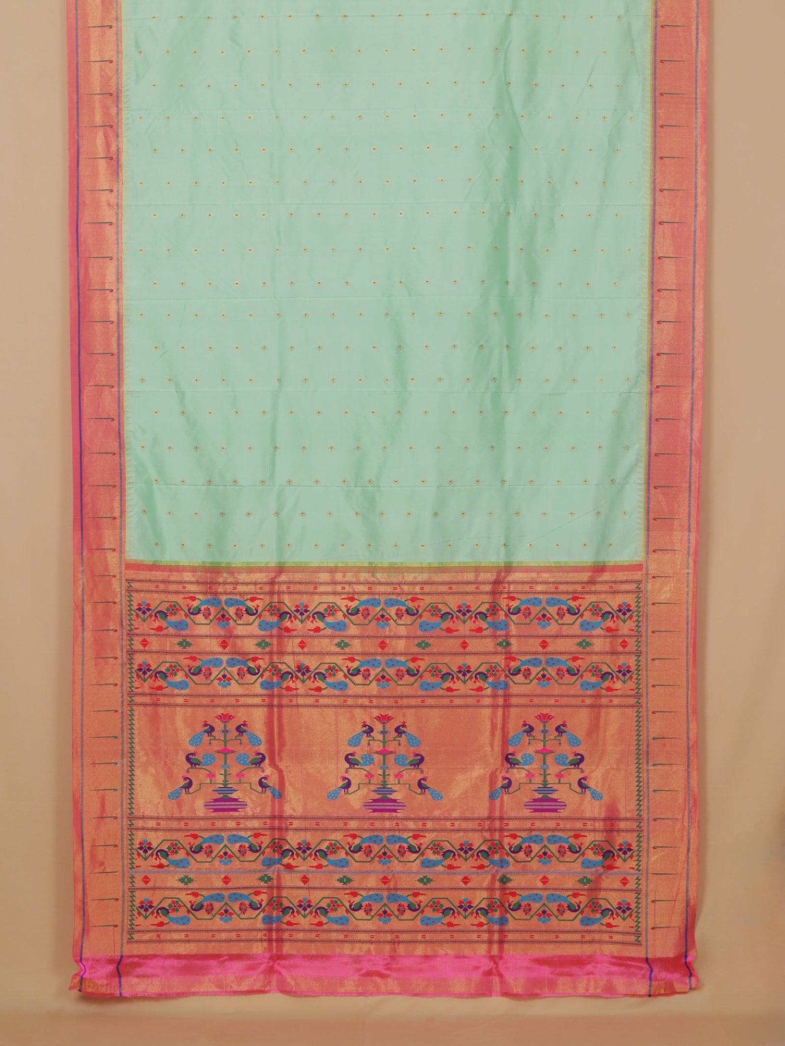 Pista by pink munia paithani saree
