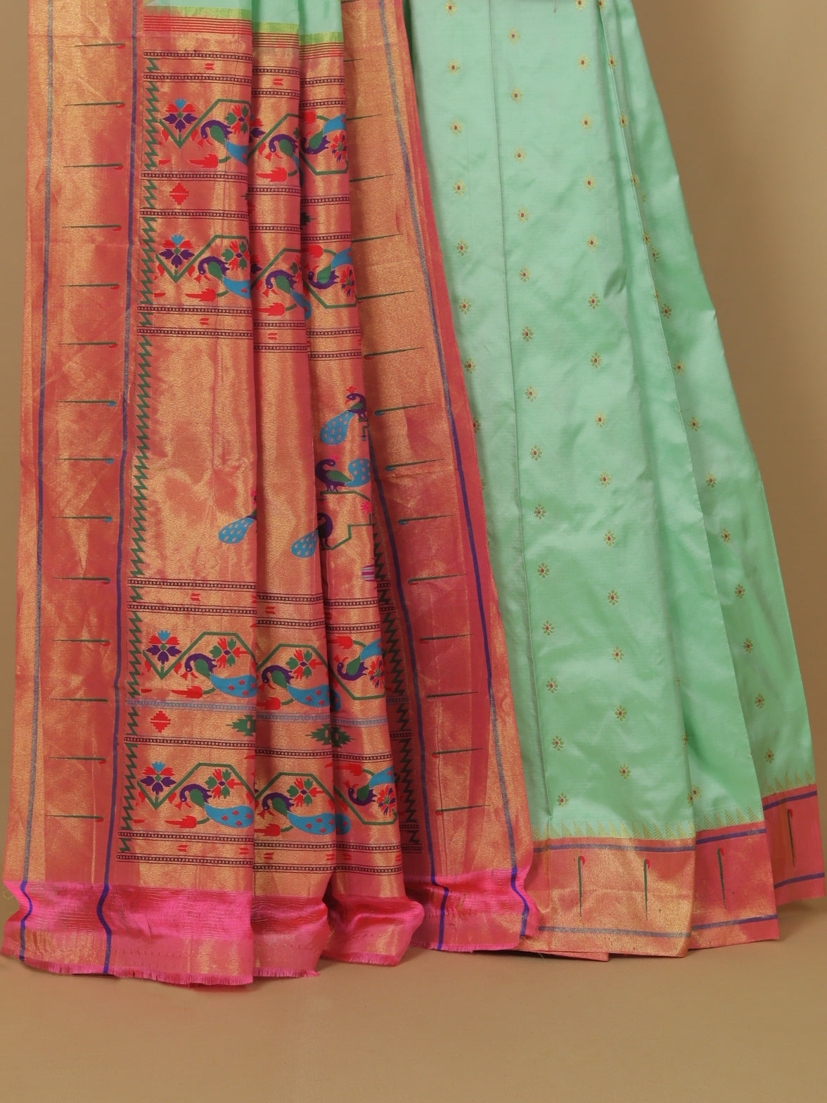 Pista by pink munia paithani saree
