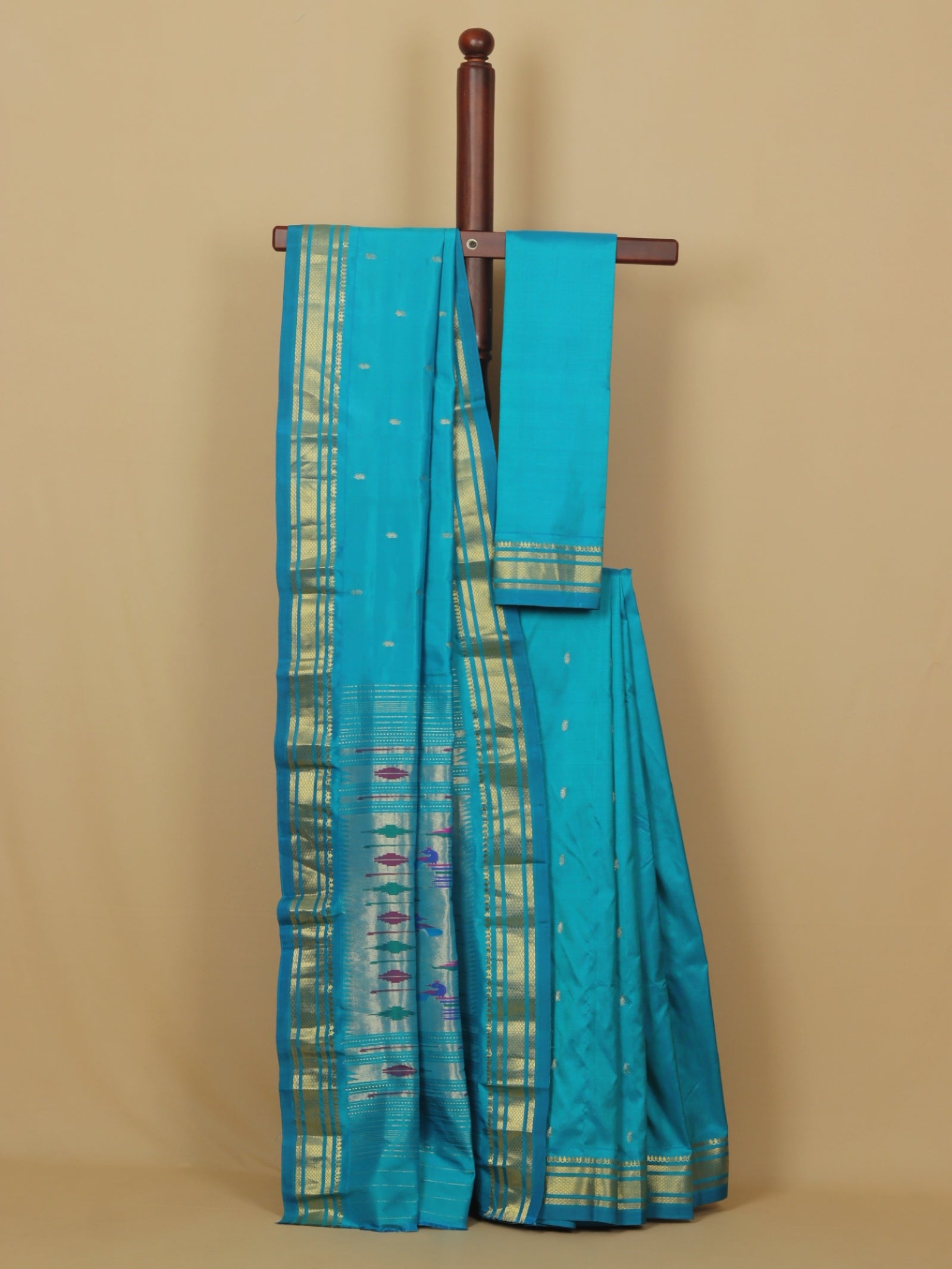 Sapphire rama silk paithani saree