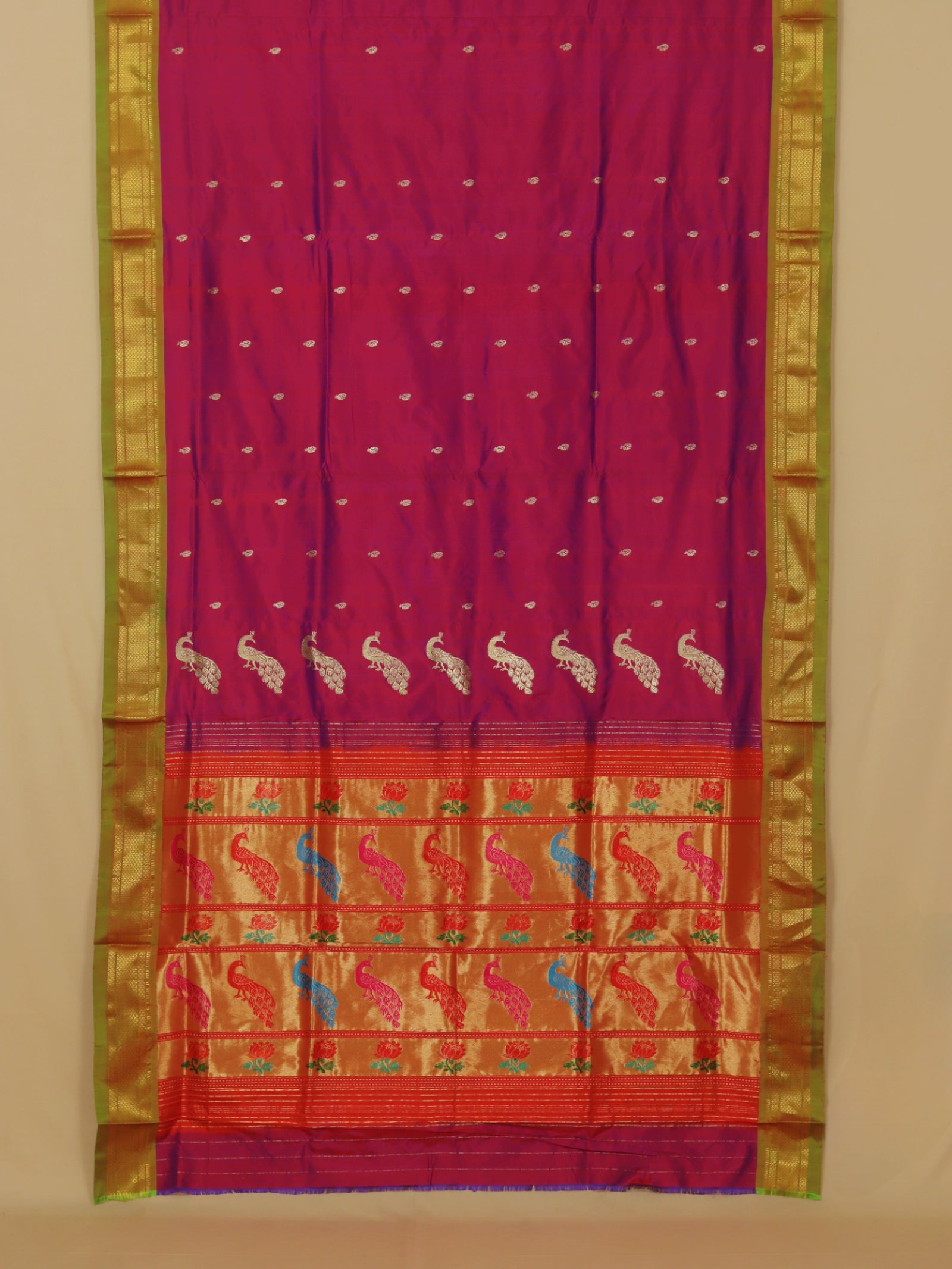 Short majenta silk paithani saree