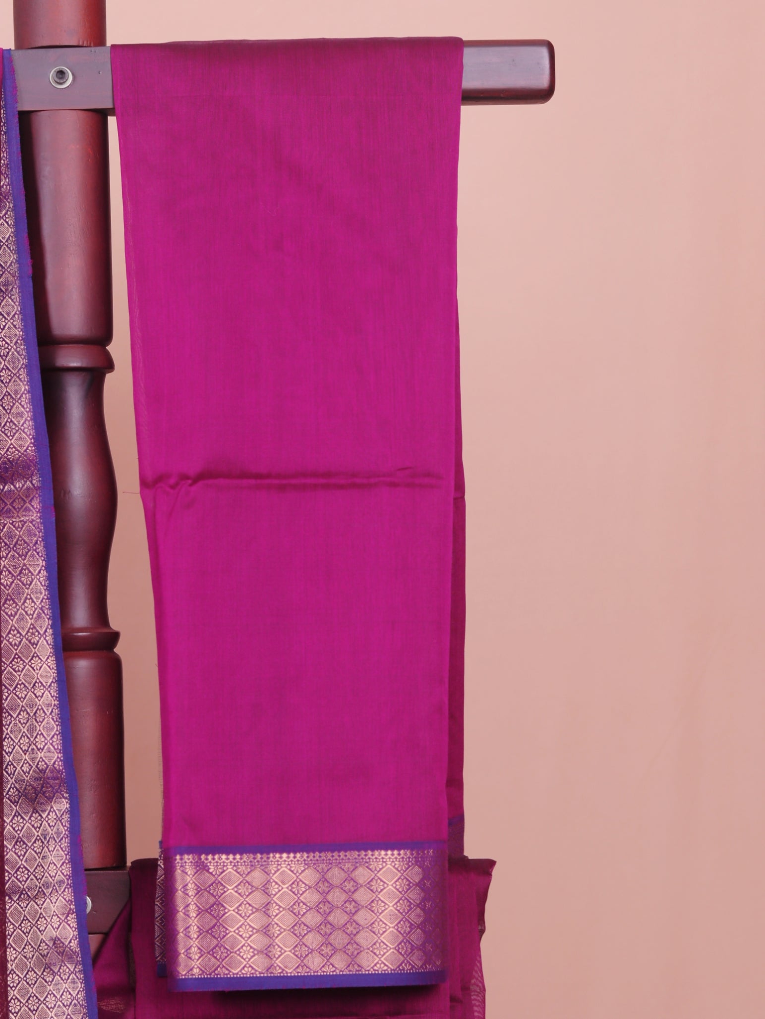 Wine majenta premium maheshwari saree