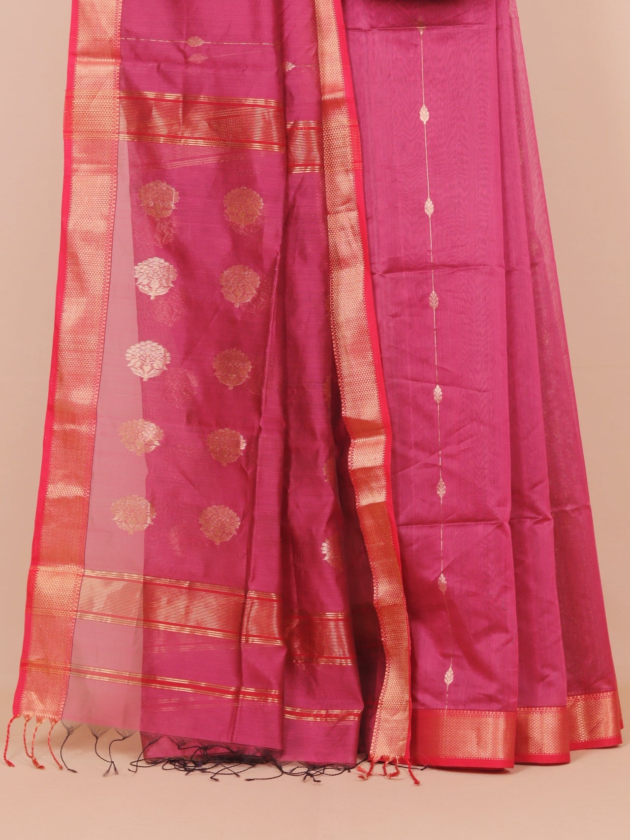 Gajari premium maheshwari saree