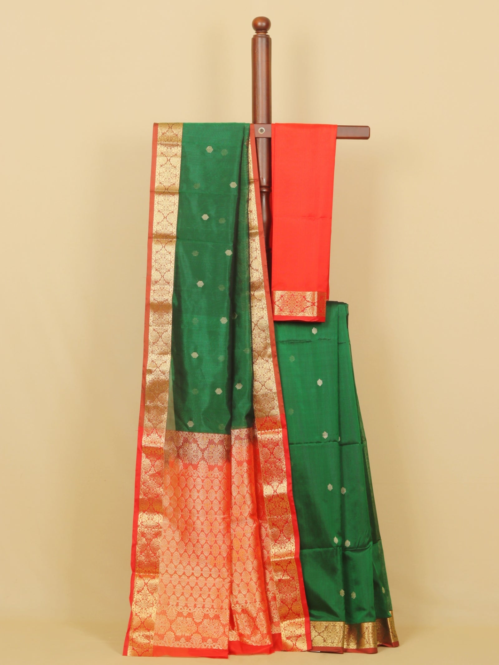 Green by red peshwai silk saree