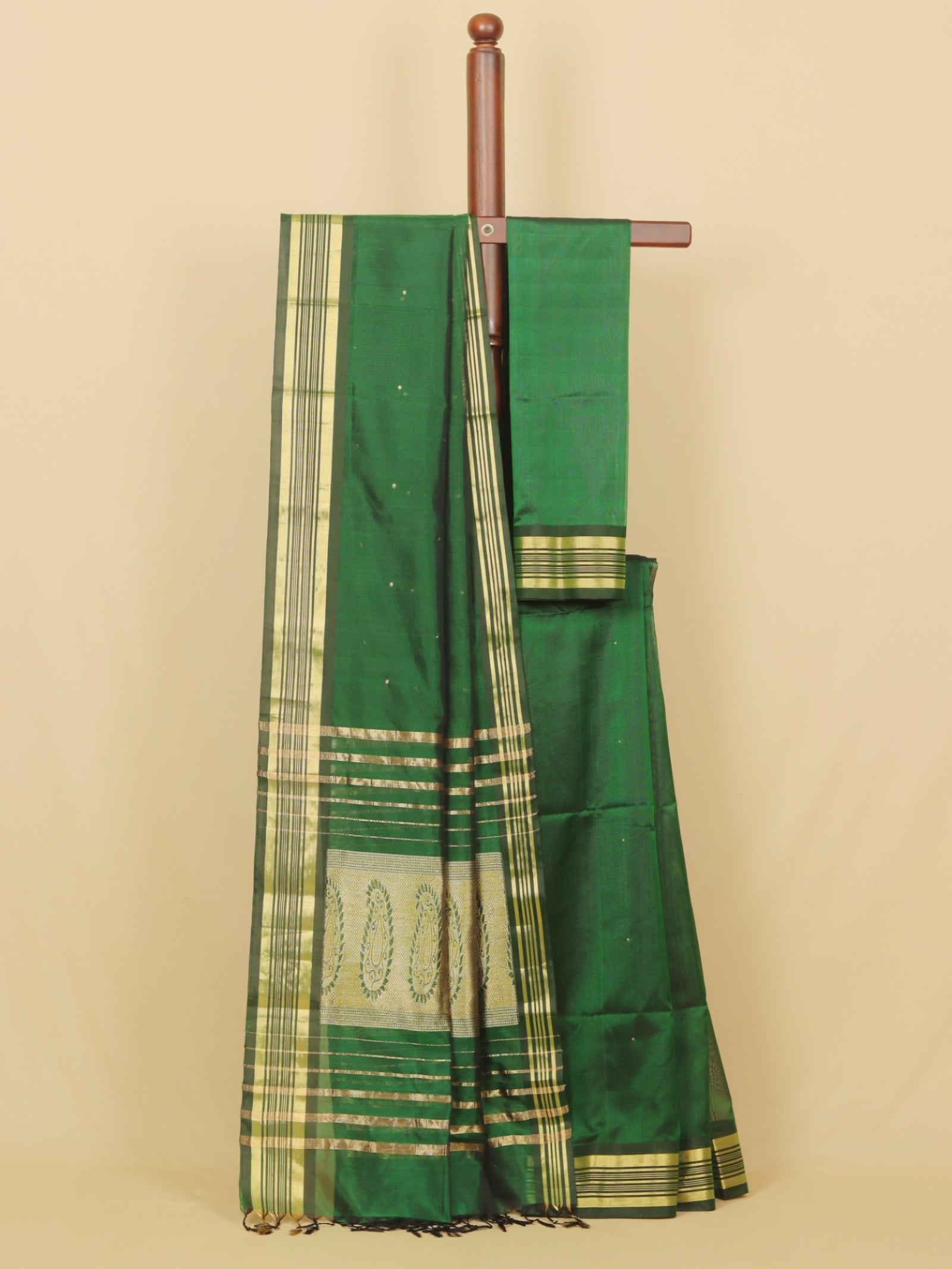 Green peshwai silk saree
