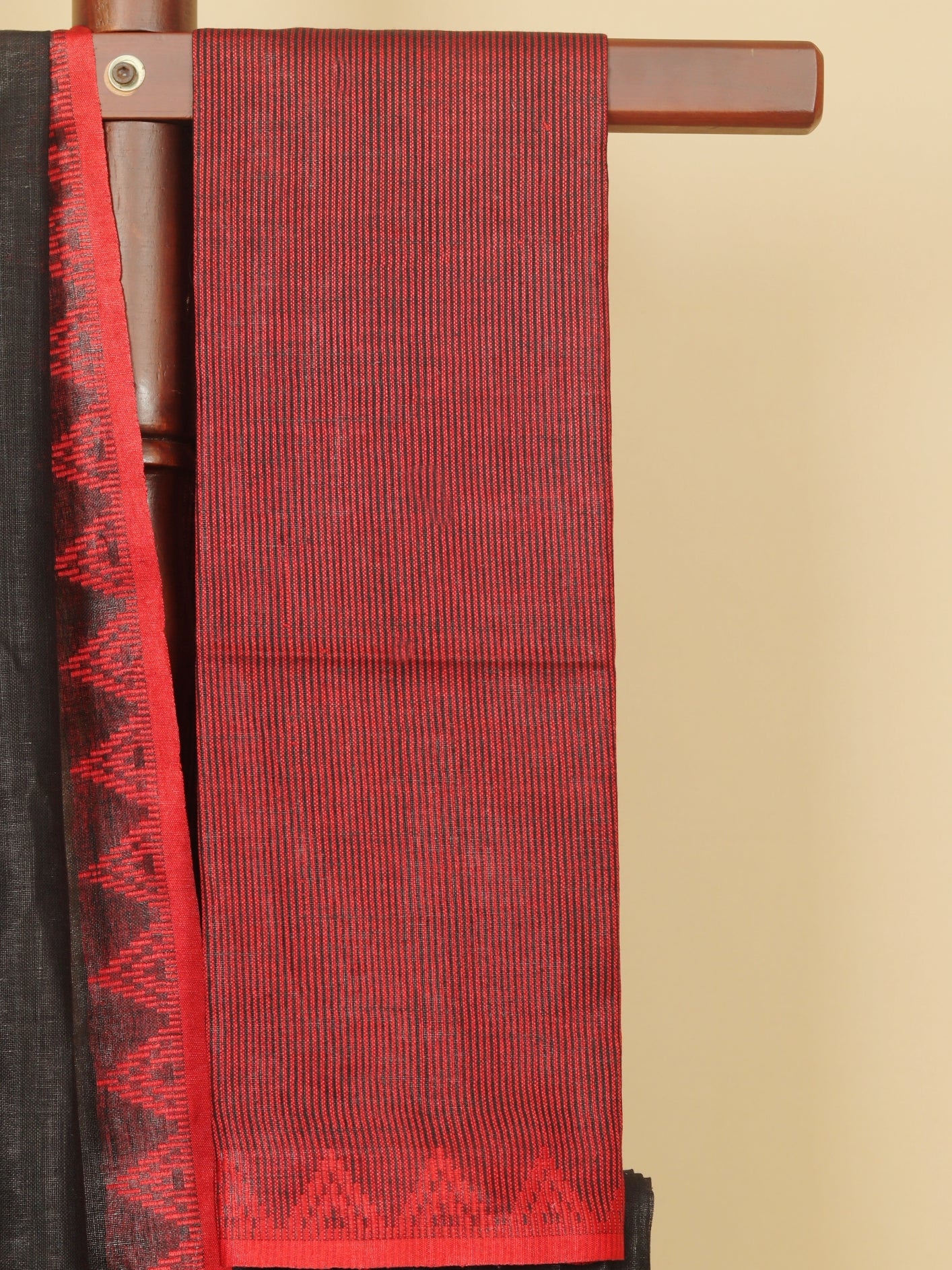 Majenta dark Gajari linen cotton saree