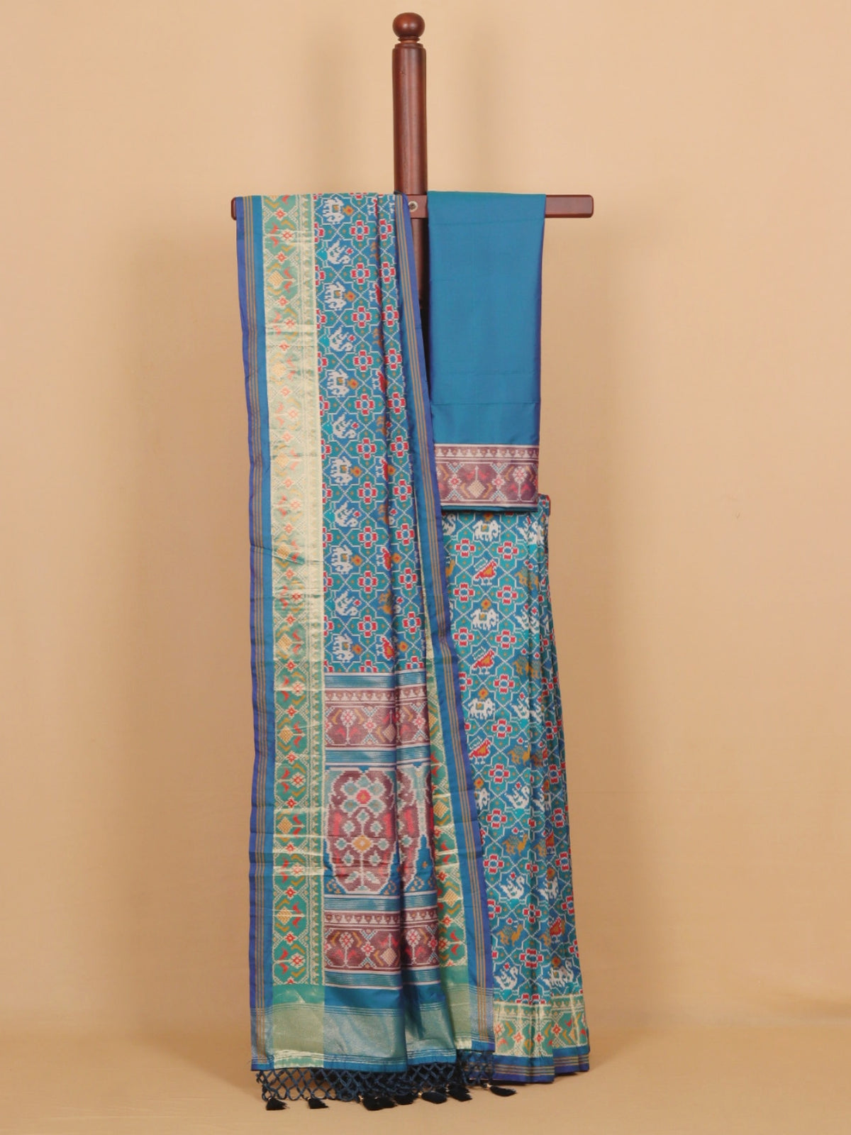 Emerald green rajkot ikat patola saree