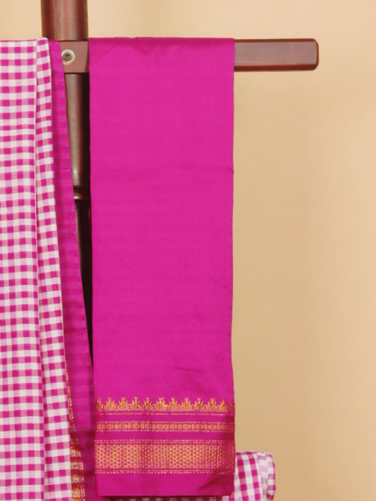 Majenta checks ilkal saree