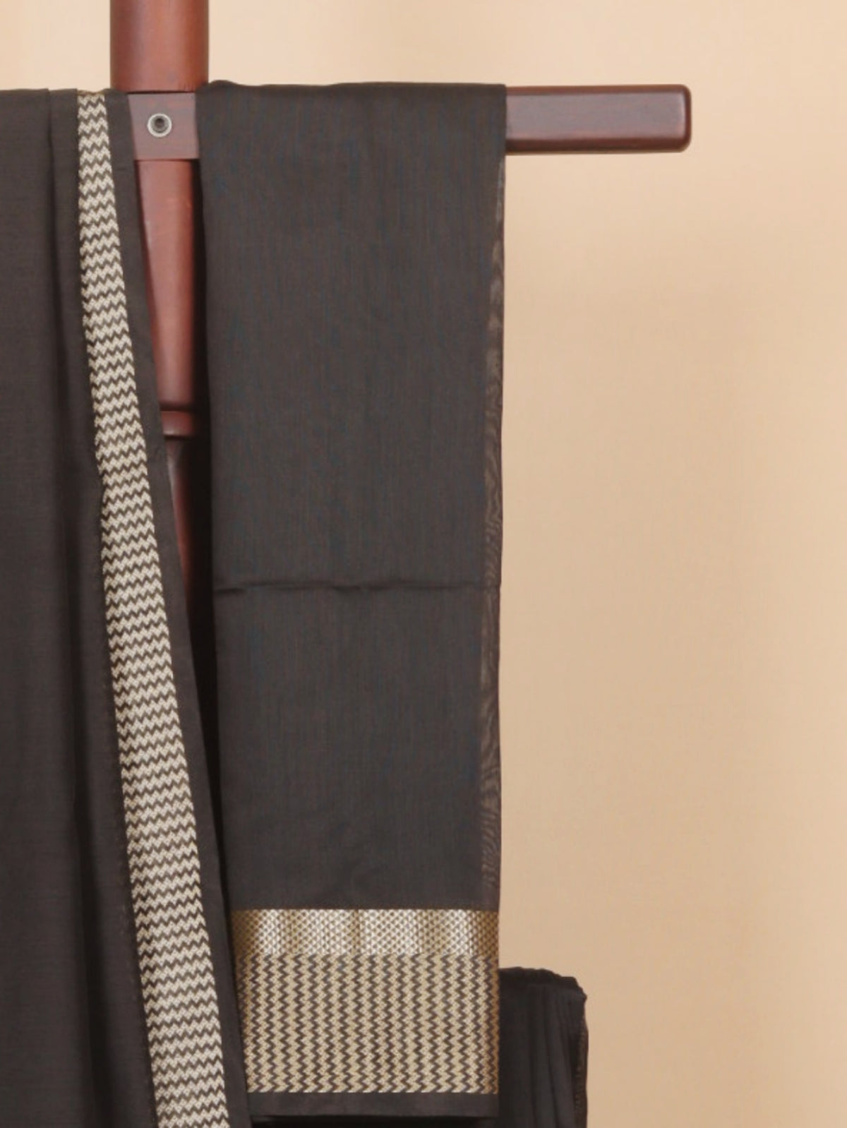 Black maheshwari saree