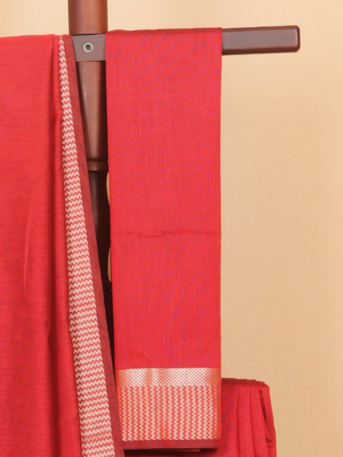 Maroon self maheshwari saree