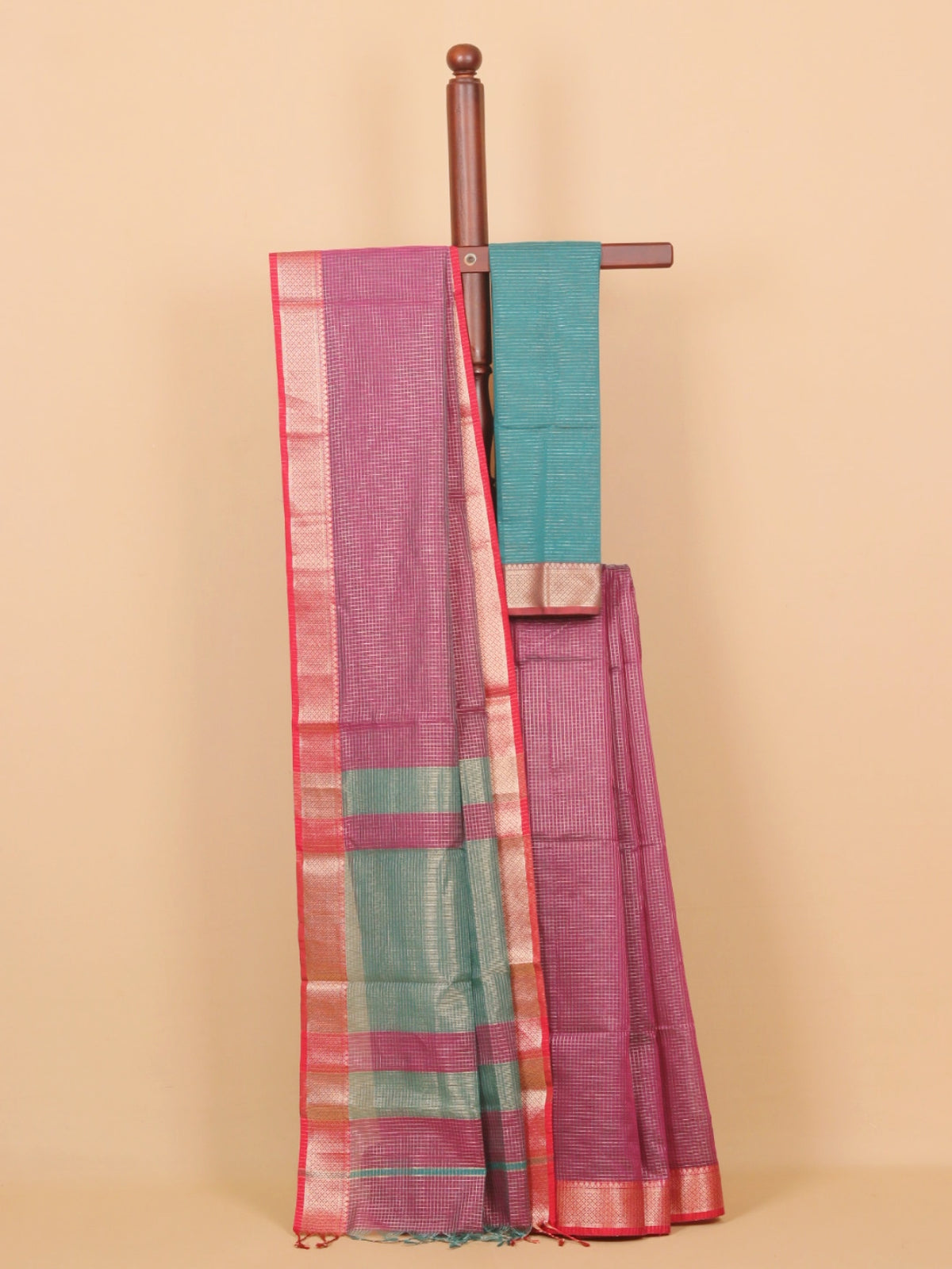 Dual tone magenta zari checks maheshwari saree