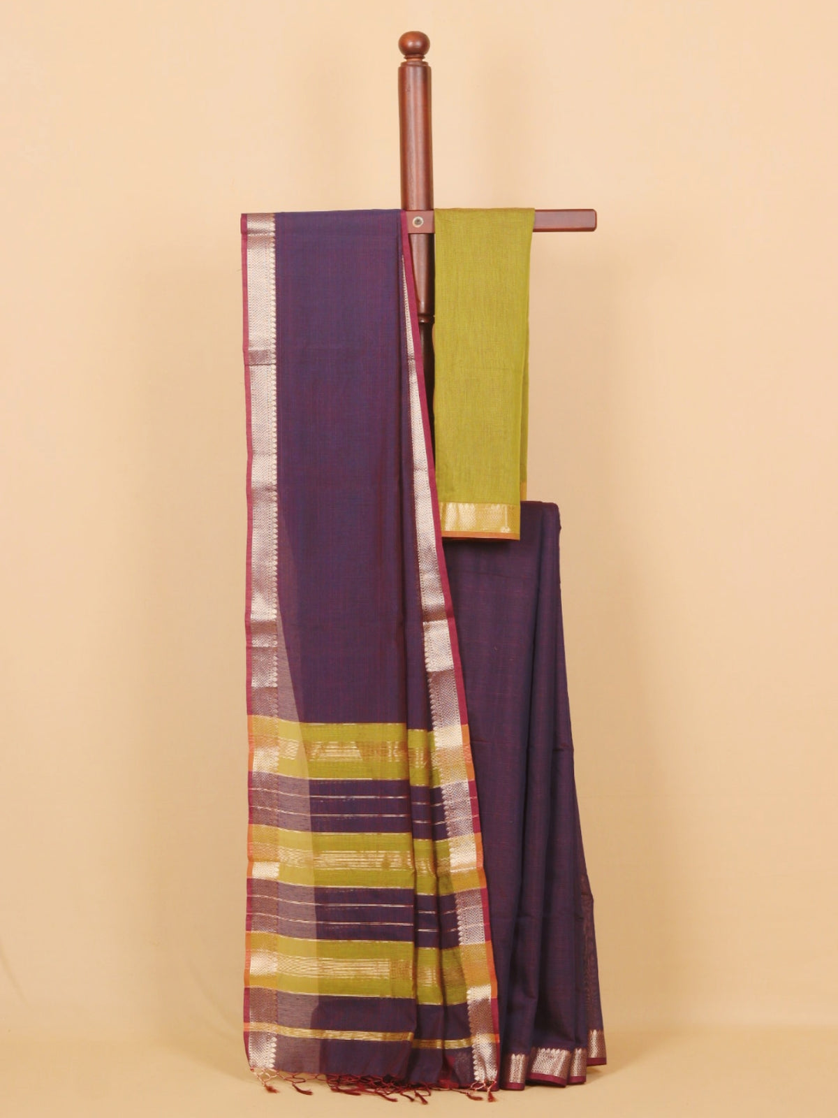 Wine maheshwari saree