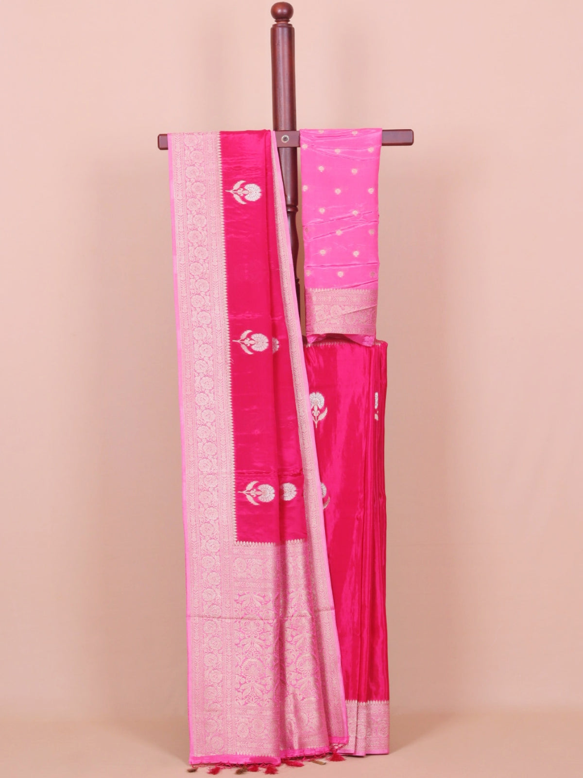 Rani pink by pink viscose crepe woven saree