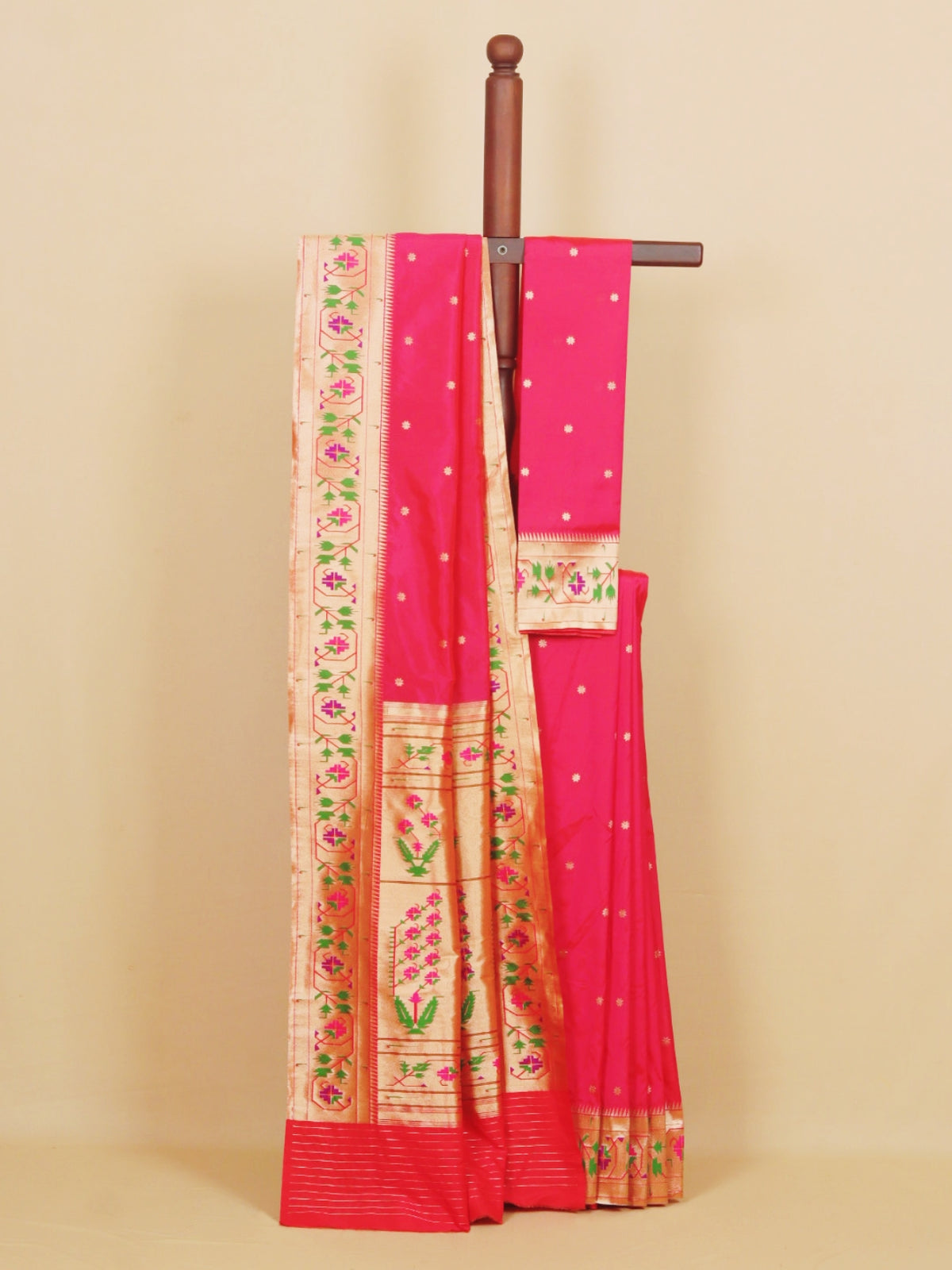 Aboli rani asavali paithani saree